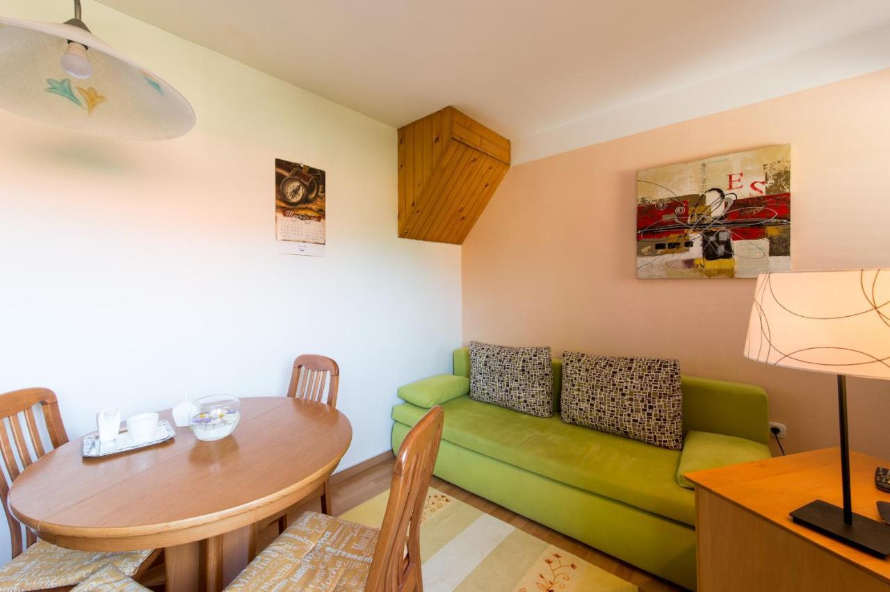דולנז'סקה טופליסה Apartments Jaka חדר תמונה