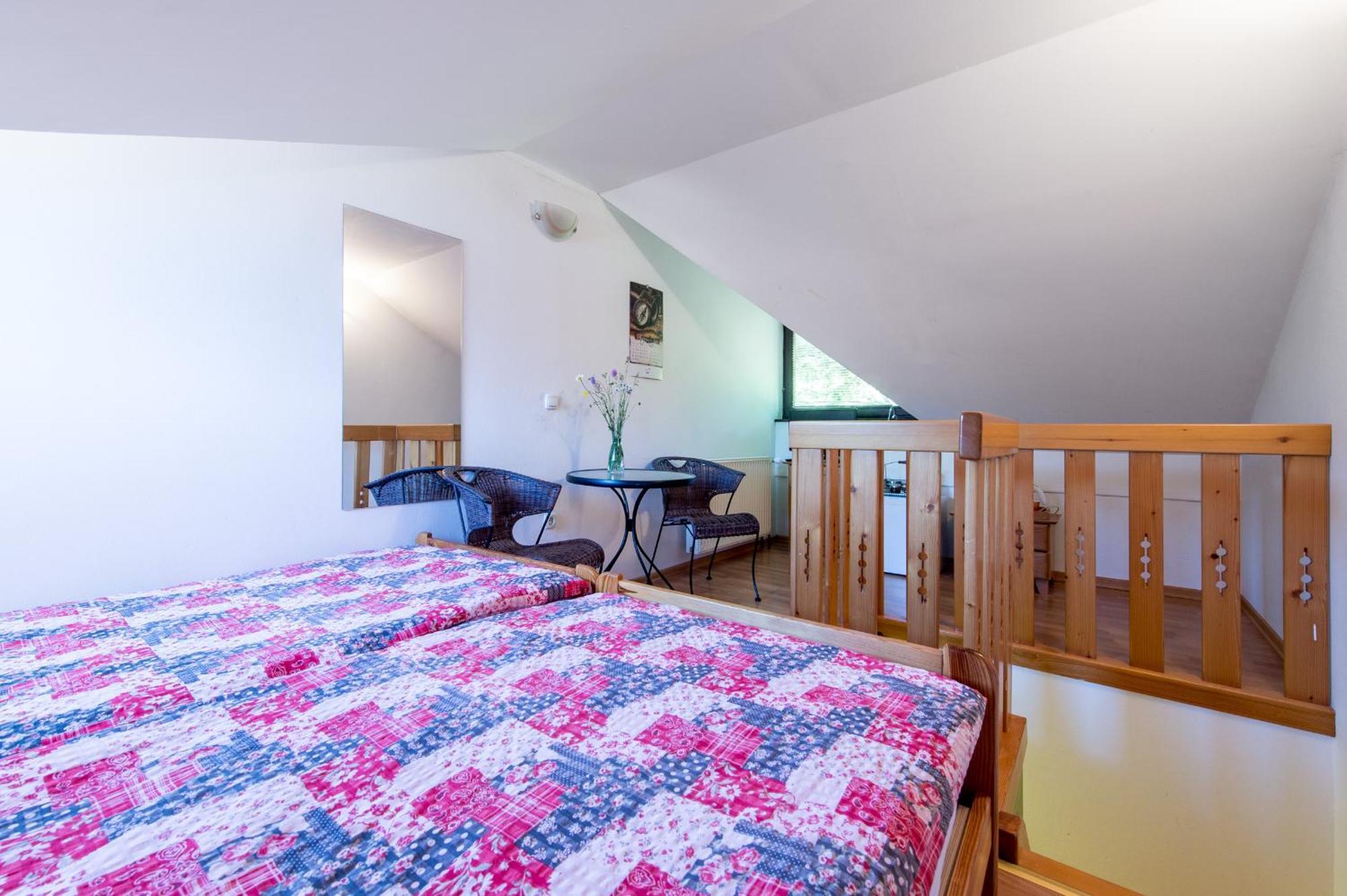 דולנז'סקה טופליסה Apartments Jaka חדר תמונה