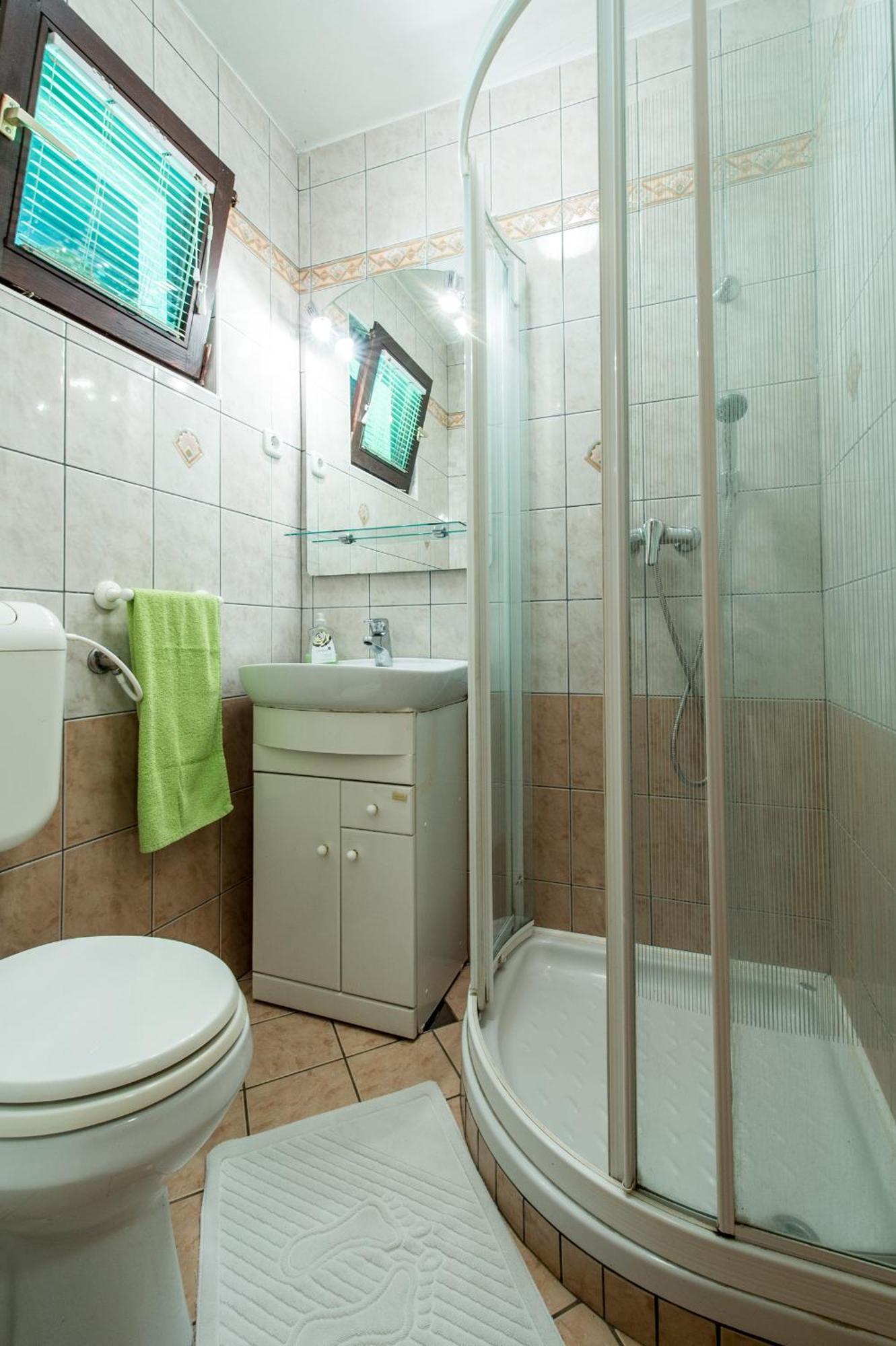 דולנז'סקה טופליסה Apartments Jaka חדר תמונה
