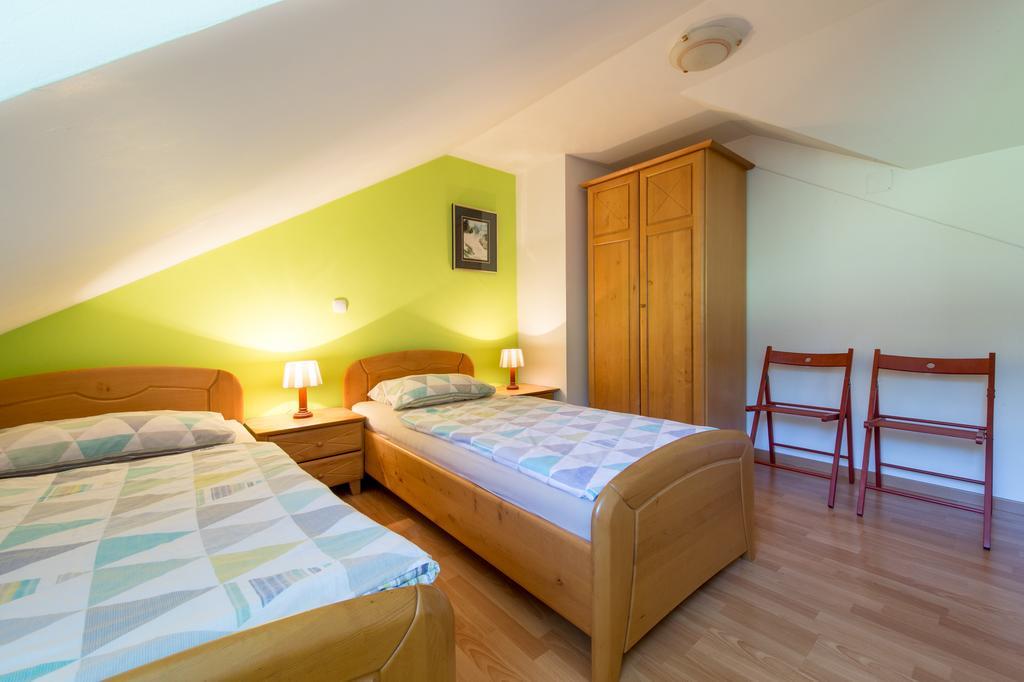 דולנז'סקה טופליסה Apartments Jaka מראה חיצוני תמונה